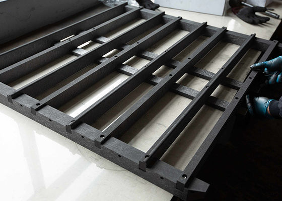 1.75 G/Cm3 High Temperature Vacuum Furnace Graphite CFC Box